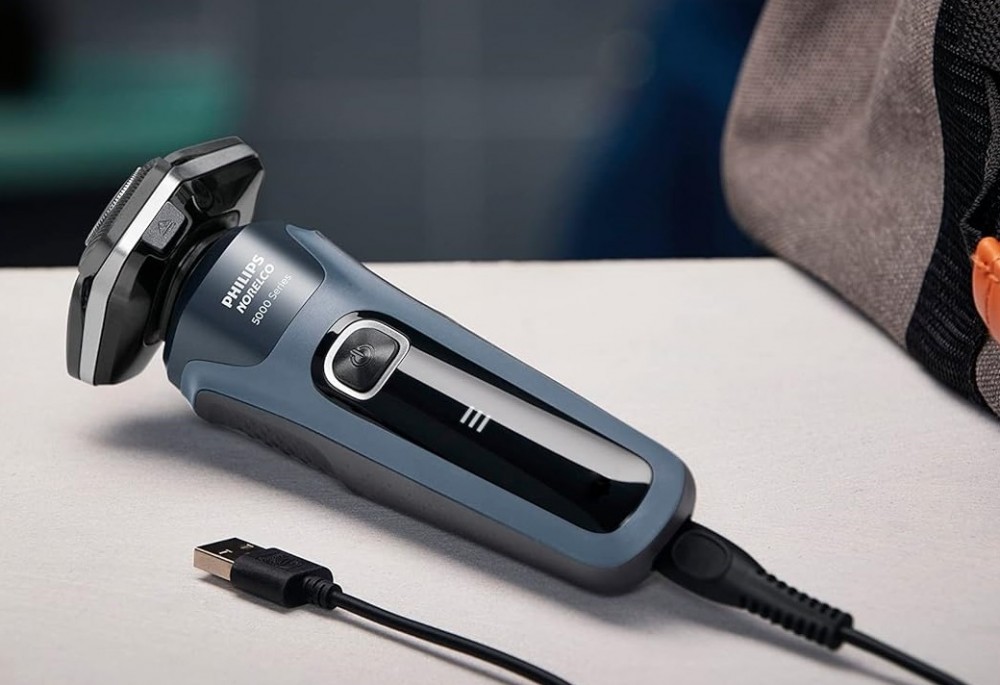 ShaverOutlet.com - ShaverOutlet.com - Philips Norelco S5880